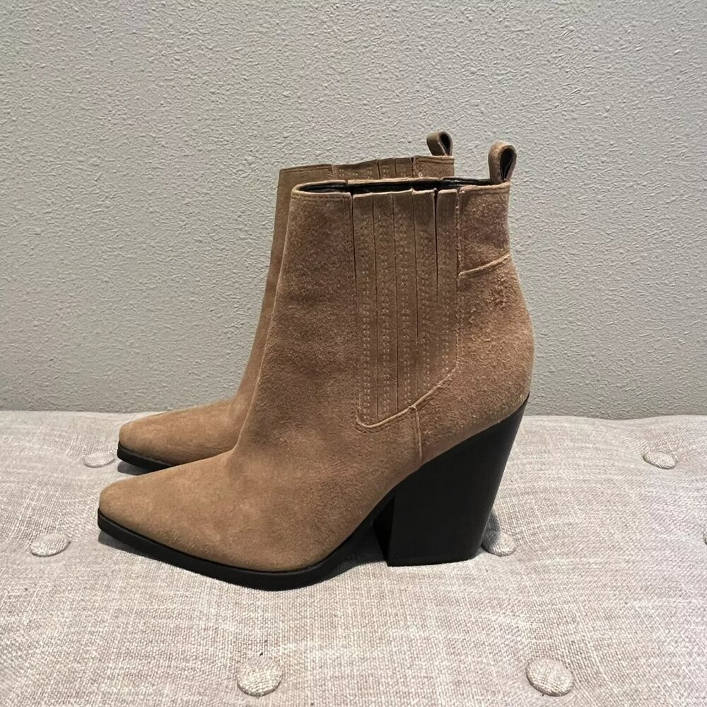 Kendall + Kylie Western Chelsea Bootie‎ Brown Suede Block Heel Size 7.5